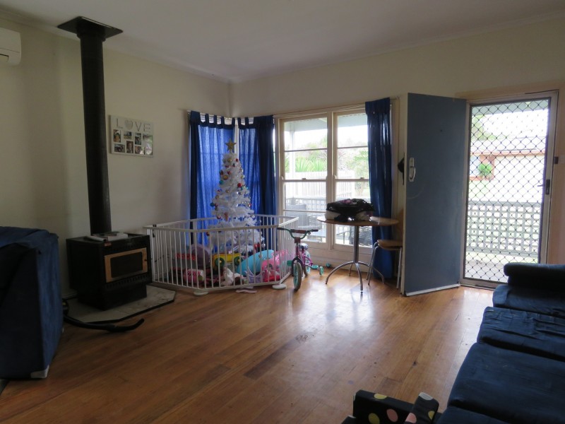 10 Riley Street, Eagle Point VIC 3878