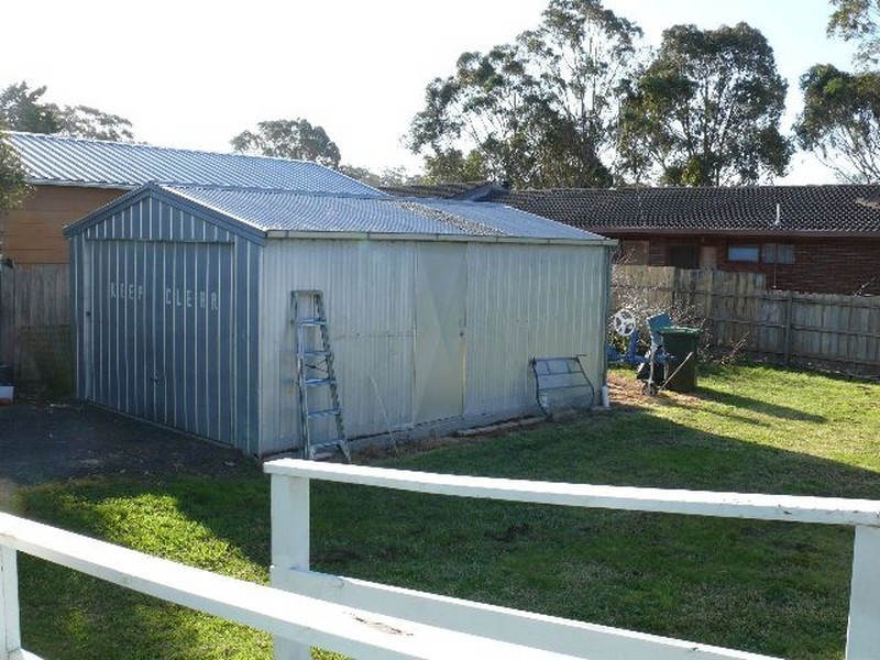 10 Riley Street, Eagle Point VIC 3878