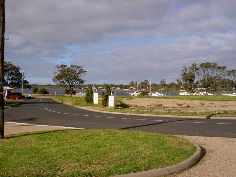 2/28 McMillan Grove, Paynesville VIC 3880