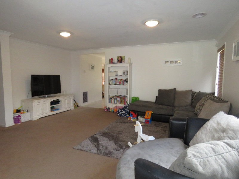 14 Jim Way, Paynesville VIC 3880