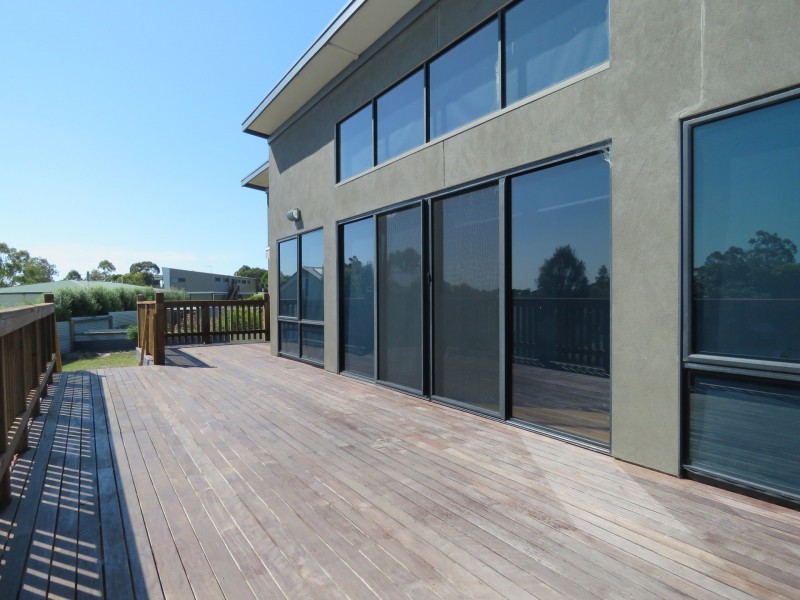 25 Village Fair Drive, Newlands Arm VIC 3875