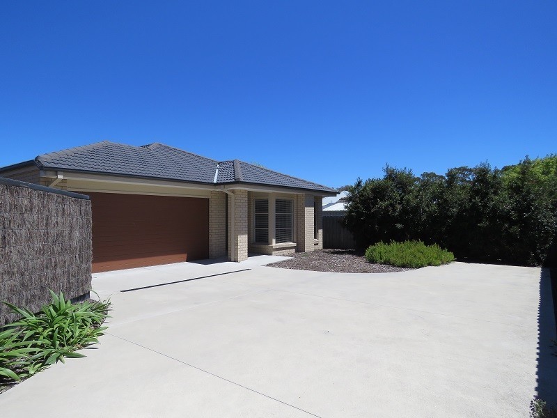 15D Toonalook Parade, Paynesville VIC 3880