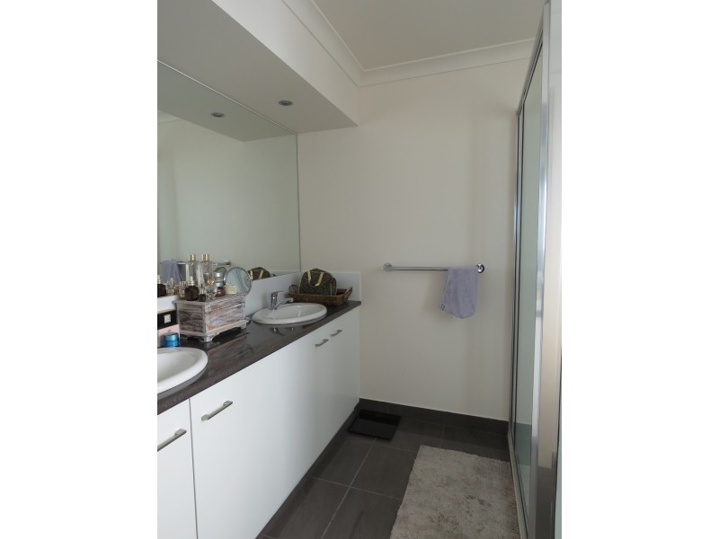 26 The Grange, Paynesville VIC 3880