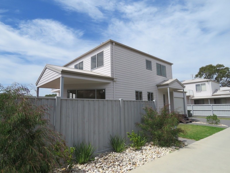 House 3/157 Bay Road, Eagle Point VIC 3878