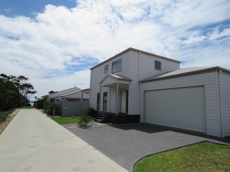 House 3/157 Bay Road, Eagle Point VIC 3878