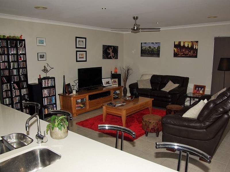 10 Wisteria Place, Paynesville VIC 3880