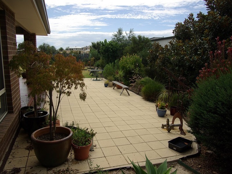 10 Wisteria Place, Paynesville VIC 3880