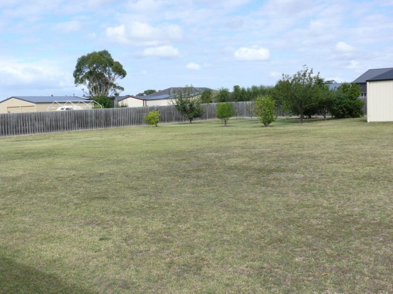 31 May Park Drive, Paynesville VIC 3880