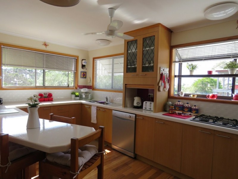 147 Bay Road, Eagle Point VIC 3878