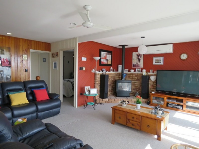 147 Bay Road, Eagle Point VIC 3878