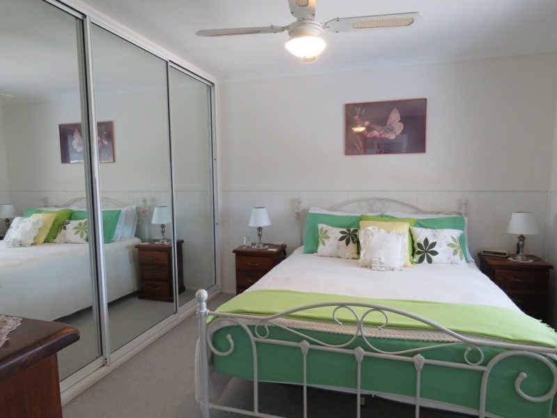 147 Bay Road, Eagle Point VIC 3878