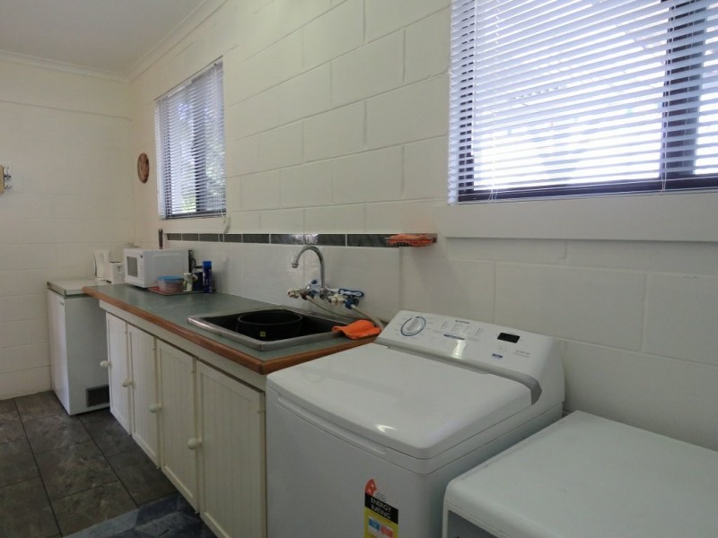 147 Bay Road, Eagle Point VIC 3878