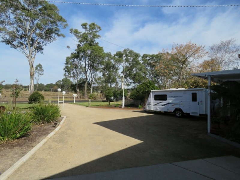 147 Bay Road, Eagle Point VIC 3878