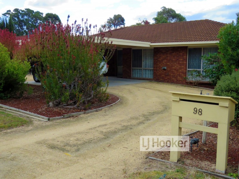 98 Newlands Drive, Paynesville VIC 3880