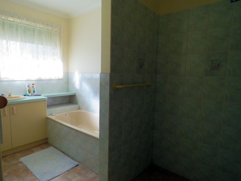 98 Newlands Drive, Paynesville VIC 3880