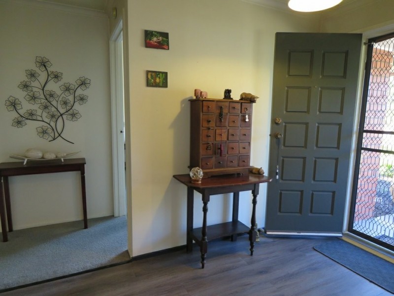 9 White Court, Eagle Point VIC 3878