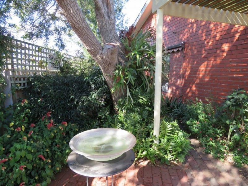 9 White Court, Eagle Point VIC 3878