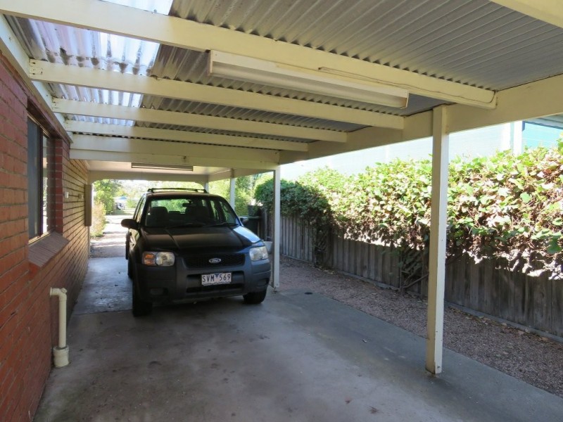 9 White Court, Eagle Point VIC 3878