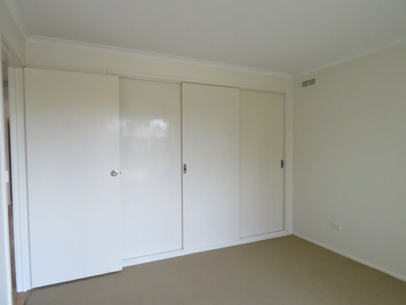 8 White Court, Eagle Point VIC 3878