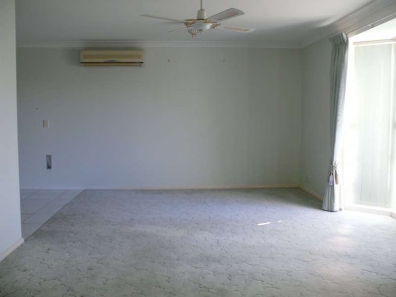 16 McMillan Grove, Paynesville VIC 3880