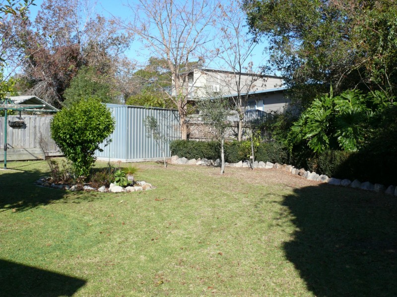16 McMillan Grove, Paynesville VIC 3880