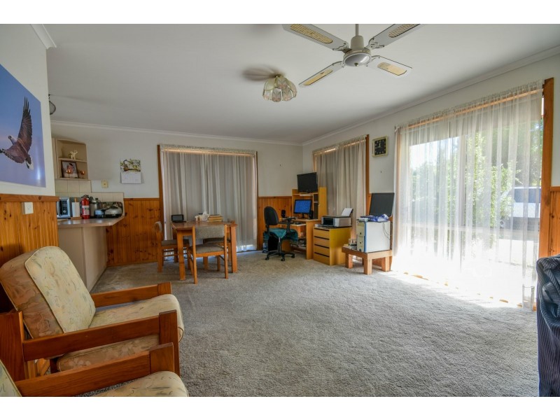 Unit 1/108 Main Road, Paynesville VIC 3880