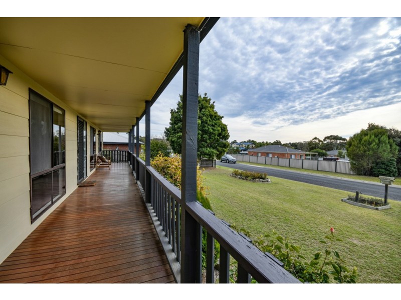 10 Acrux Drive, Newlands Arm VIC 3875