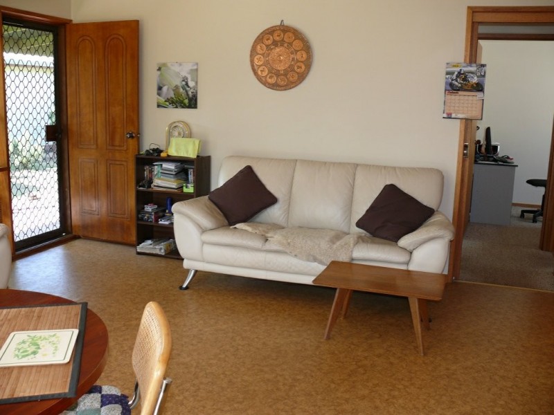 29 Sixth Avenue, Raymond Island VIC 3880