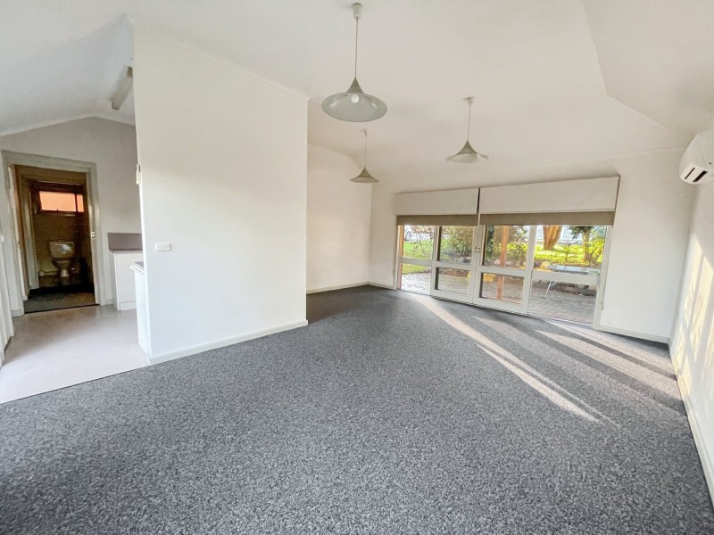 Unit 1/33 Newlands Drive, Paynesville VIC 3880