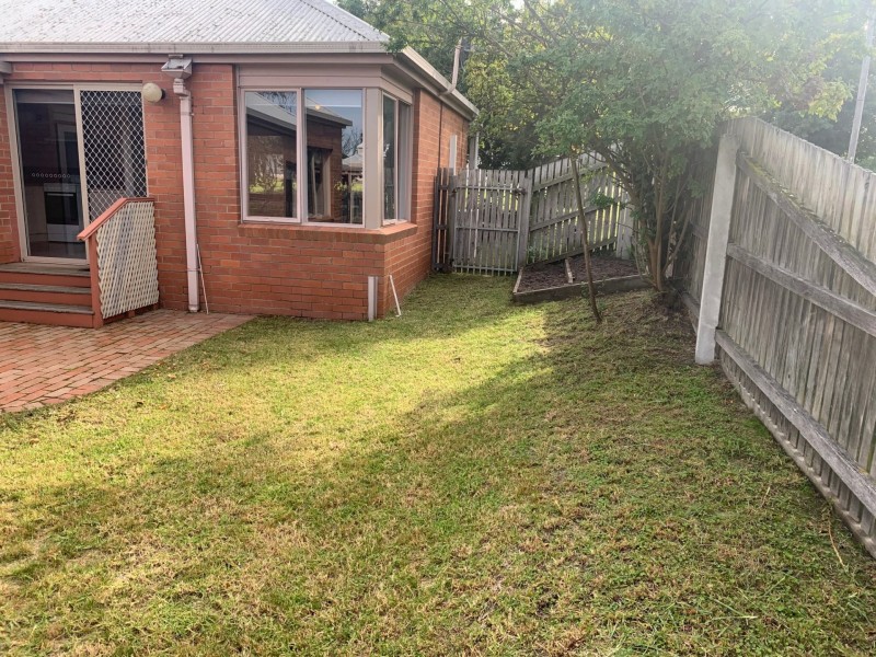 Unit 1/33 Newlands Drive, Paynesville VIC 3880