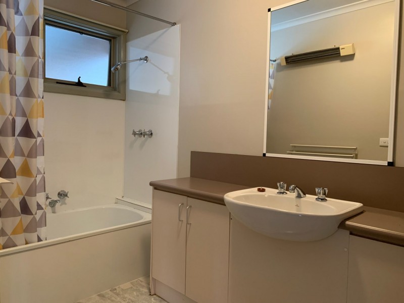 Unit 1/33 Newlands Drive, Paynesville VIC 3880