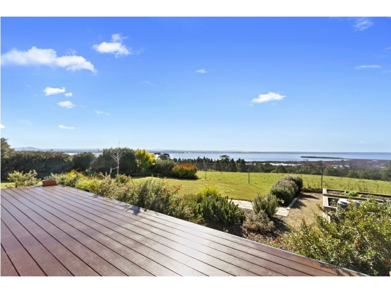 26 Eagle Bay Terrace, Eagle Bay Village, Paynesville VIC 3880