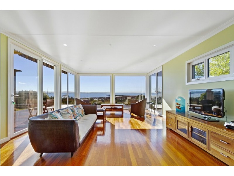 26 Eagle Bay Terrace, Eagle Bay Village, Paynesville VIC 3880