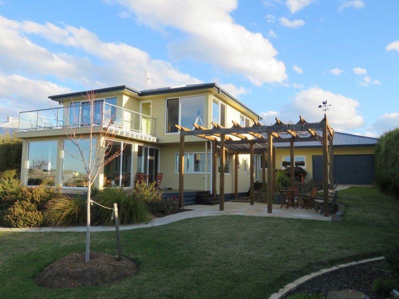 26 Eagle Bay Terrace, Eagle Bay Village, Paynesville VIC 3880