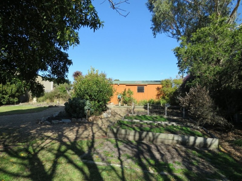 61 School Road, Eagle Point VIC 3878
