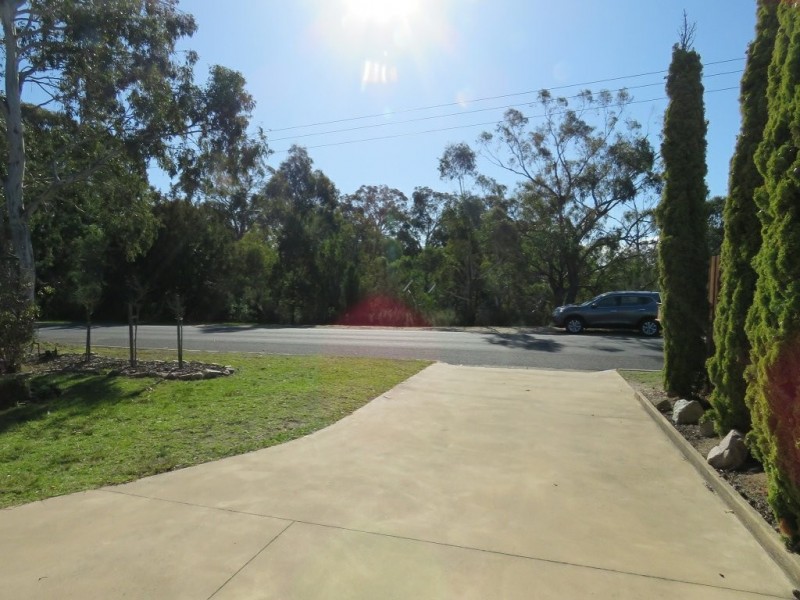61 School Road, Eagle Point VIC 3878