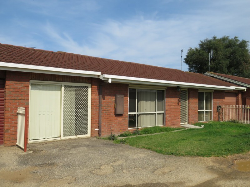 Unit 2/103 Main Road, Paynesville VIC 3880