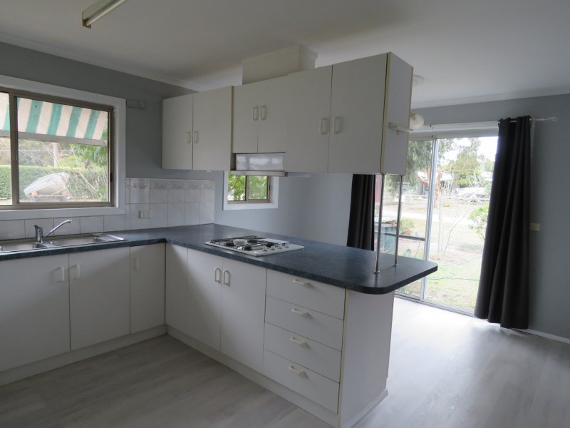 26 Eighth Avenue, Raymond Island VIC 3880