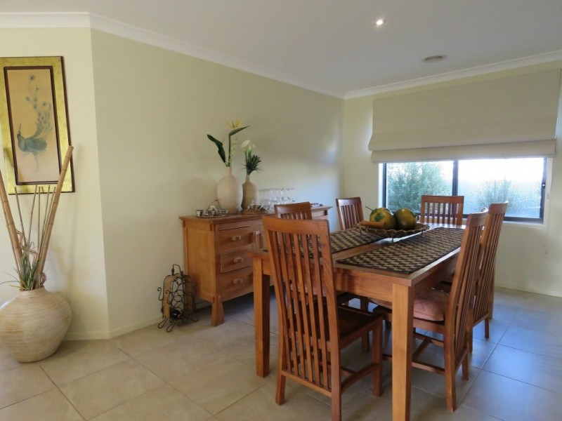 5 Riviera Close, Paynesville VIC 3880