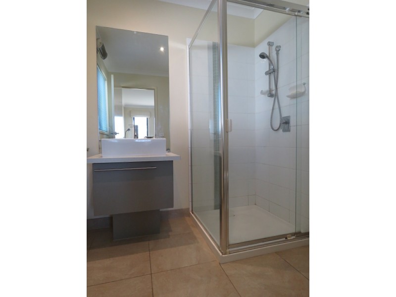 5 Riviera Close, Paynesville VIC 3880