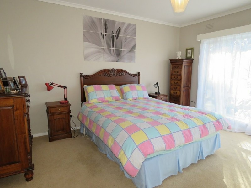 35 School Road, Eagle Point VIC 3878