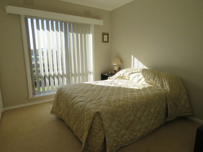 35 School Road, Eagle Point VIC 3878