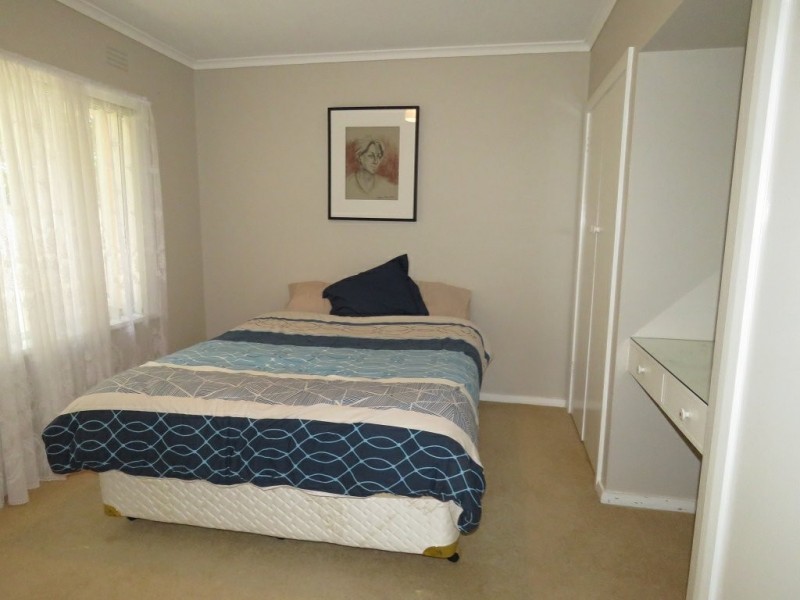 35 School Road, Eagle Point VIC 3878