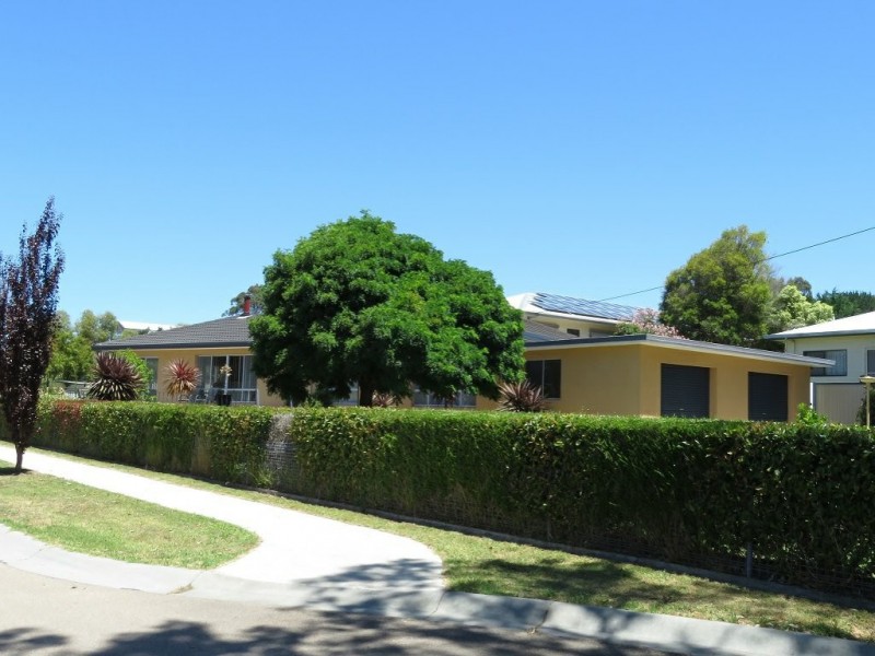 35 School Road, Eagle Point VIC 3878