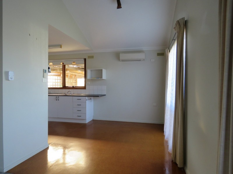 11 Kings Road, Paynesville VIC 3880