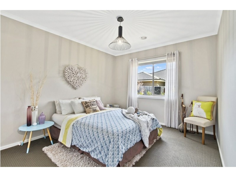 7 Magnolia Way, Paynesville VIC 3880