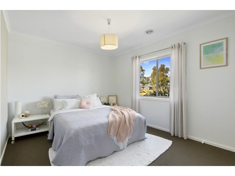 7 Magnolia Way, Paynesville VIC 3880