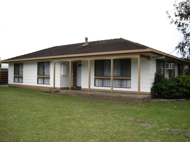 15 Reynolds Street, Paynesville VIC 3880