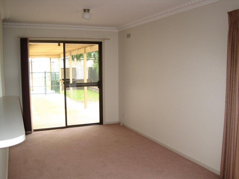 15 Reynolds Street, Paynesville VIC 3880