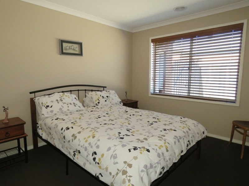 12 Coast Avenue, Paynesville VIC 3880